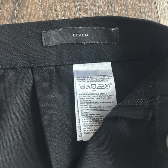 Banana Republic Black Pants.  Women’s size 4.  Like new condition! - Picture 4 of 6